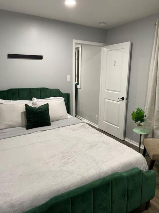 Villa Modern 3Bed 2Bath Ranch With Diy Art Porch 3Tvs And Huge Front Yard To Enjoy! Calumet City Esterno foto