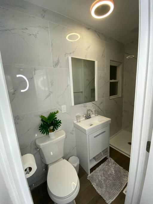 Villa Modern 3Bed 2Bath Ranch With Diy Art Porch 3Tvs And Huge Front Yard To Enjoy! Calumet City Esterno foto